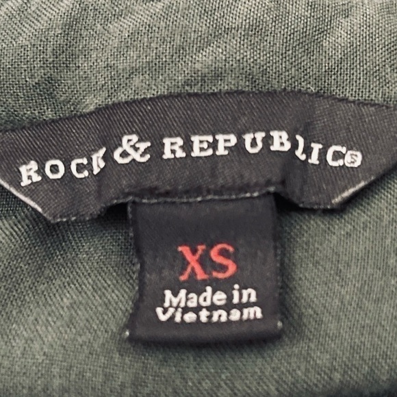 Rock & Republic Long Sleeve Button Down Blouse - Picture 3 of 3